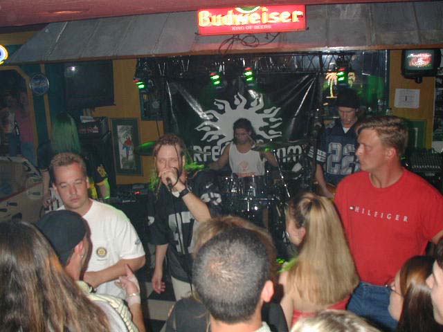 PIC00223